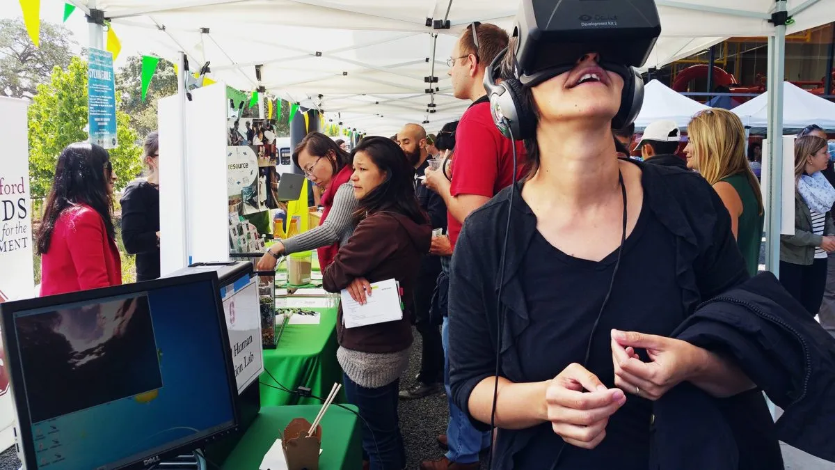 VR